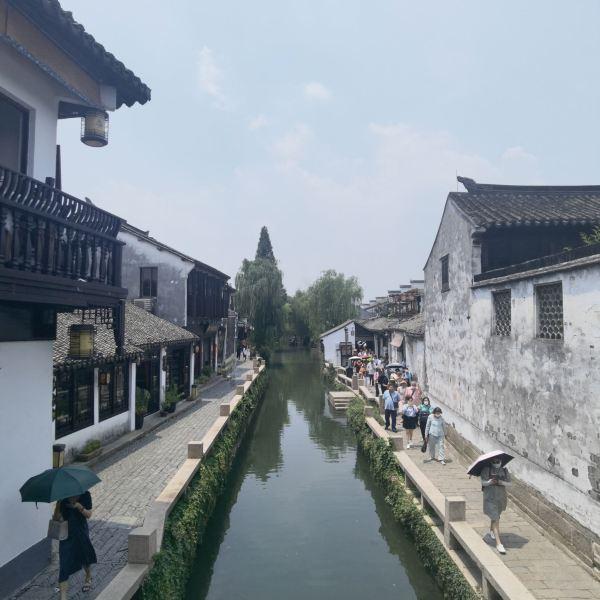 美丽皇后逃脱